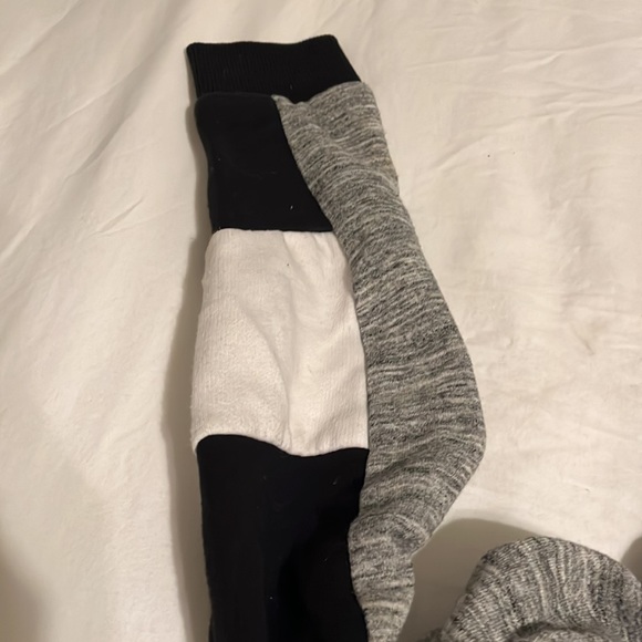 Pink - Picture 3 of 6